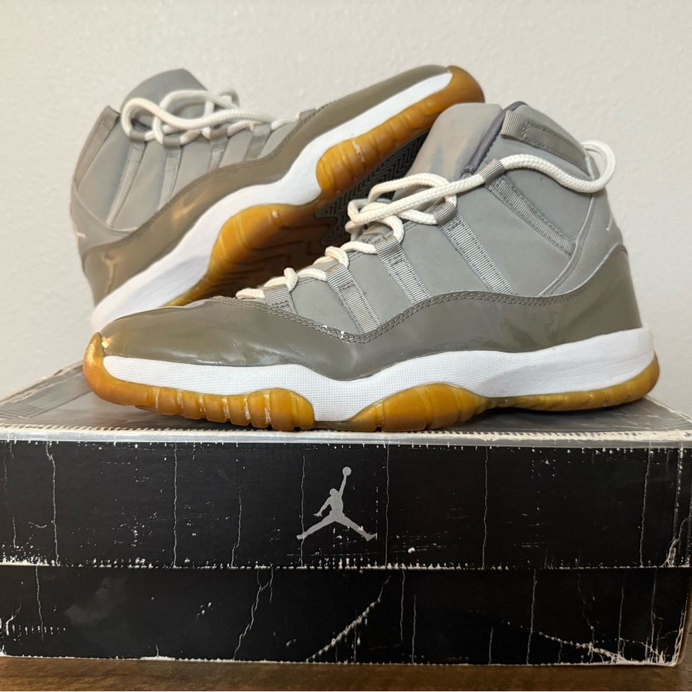 Air Jordan 11 OG Cool Grey 2001 Release Sneakers